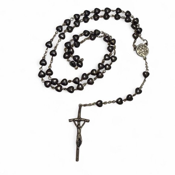 American Vintage Jewelry - Vintage Pope John Paul II Rosary Beaded Heart Necklace